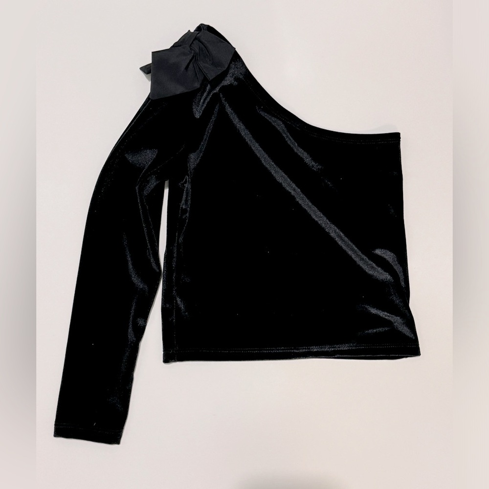 Zara Girls Velvet One Shoulder cropped top size 9